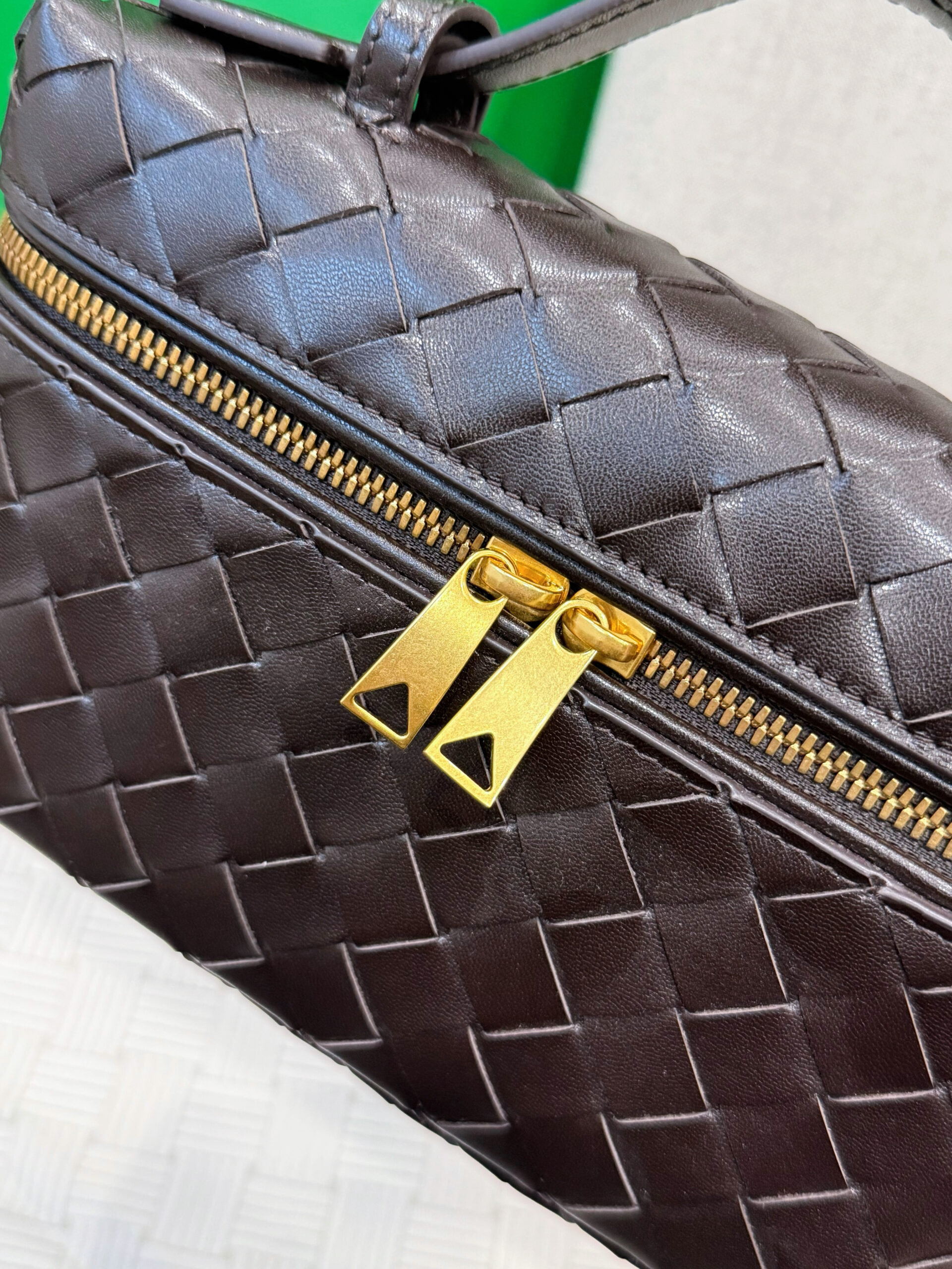 TÚI BOTTEGA VENETA BANG BANG VANITY CASE BAG FONDANT 7 TÚI BOTTEGA VENETA BANG BANG VANITY CASE BAG FONDANT - Ảnh 7