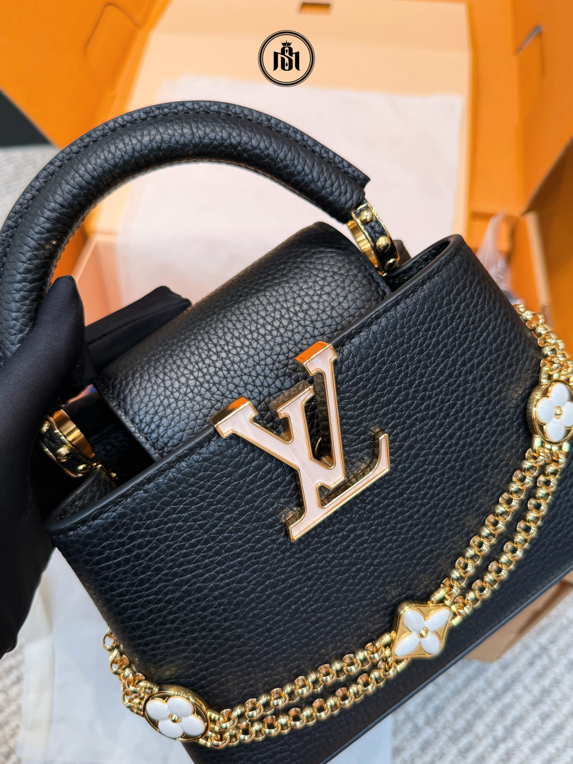 TÚI LOUIS VUITTON CAPUCINES MINI M25903 3 TÚI LOUIS VUITTON CAPUCINES MINI M25903 - Ảnh 3