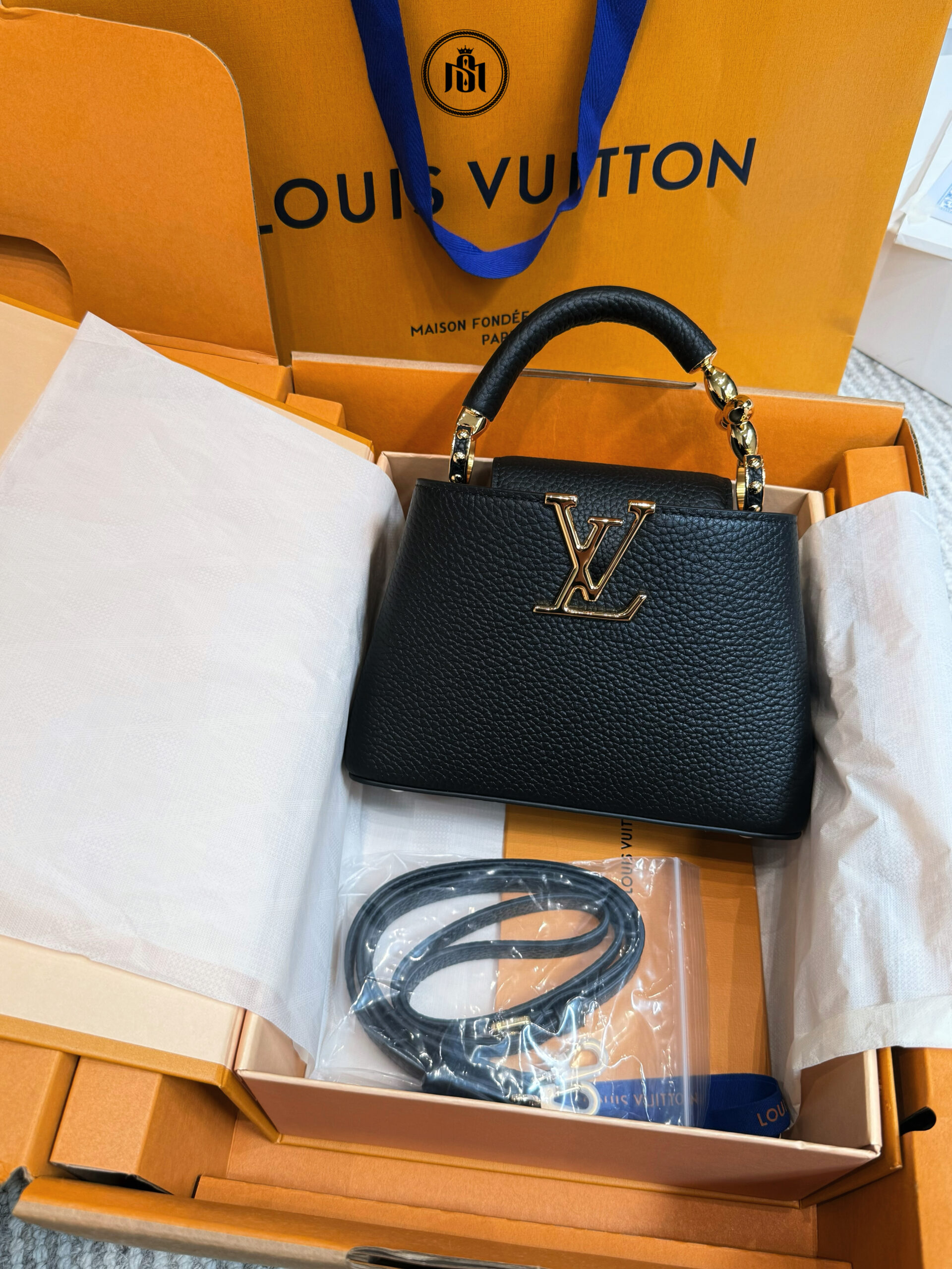 TÚI LOUIS VUITTON CAPUCINES MINI M23943 1 TÚI LOUIS VUITTON CAPUCINES MINI M23943