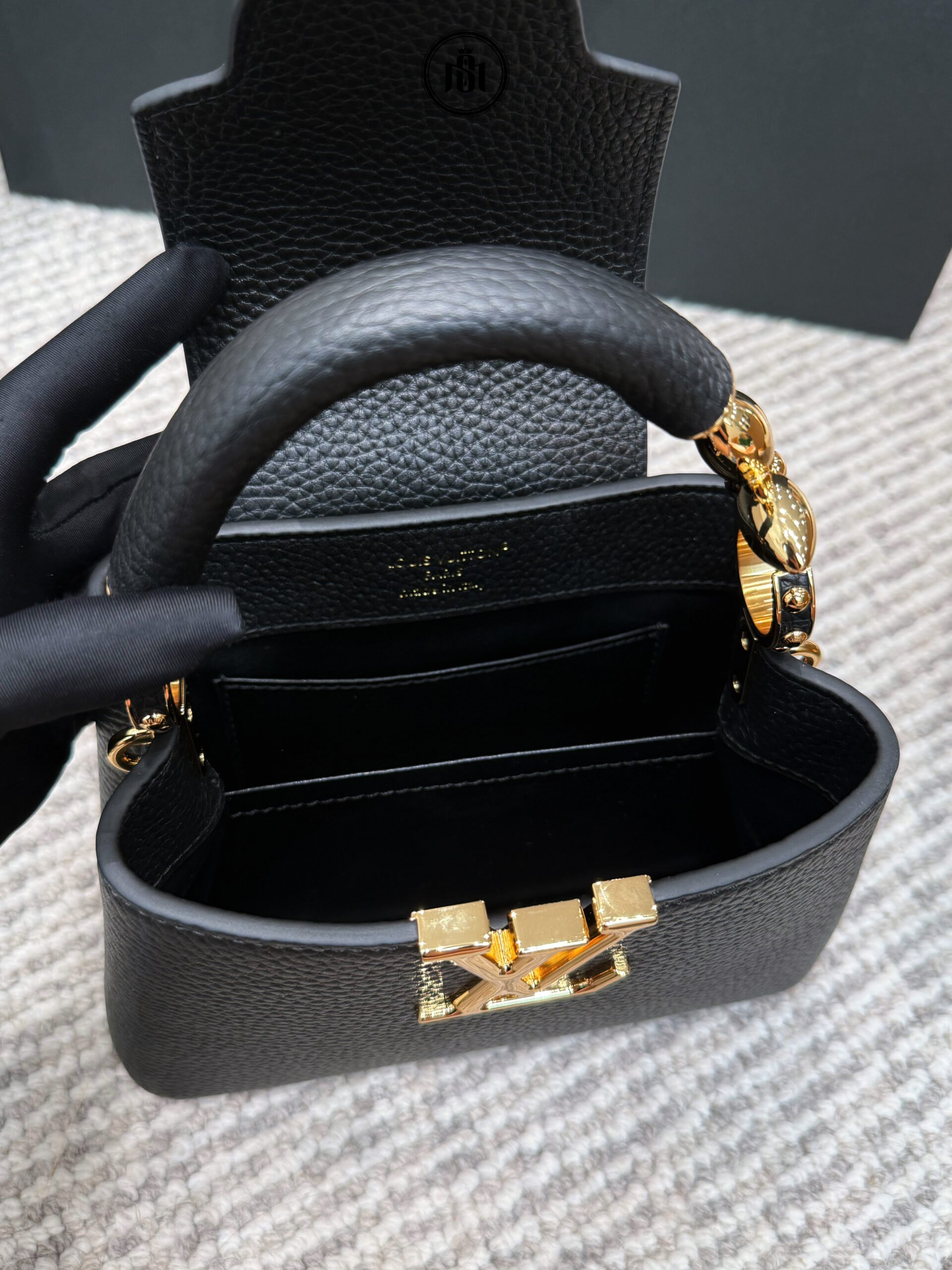 TÚI LOUIS VUITTON CAPUCINES MINI M23943 6 TÚI LOUIS VUITTON CAPUCINES MINI M23943 - Ảnh 6