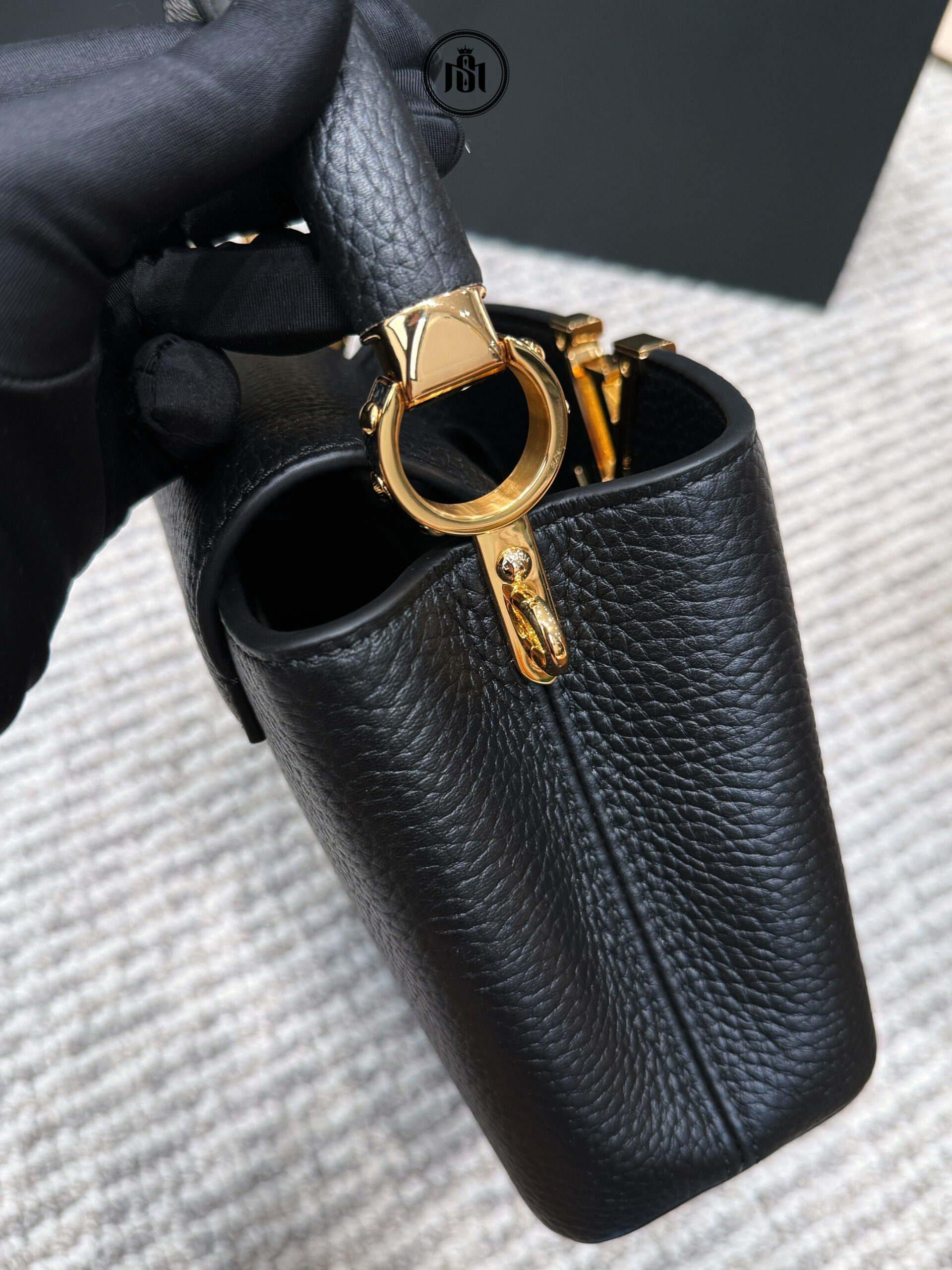 TÚI LOUIS VUITTON CAPUCINES MINI M23943 5 TÚI LOUIS VUITTON CAPUCINES MINI M23943 - Ảnh 5