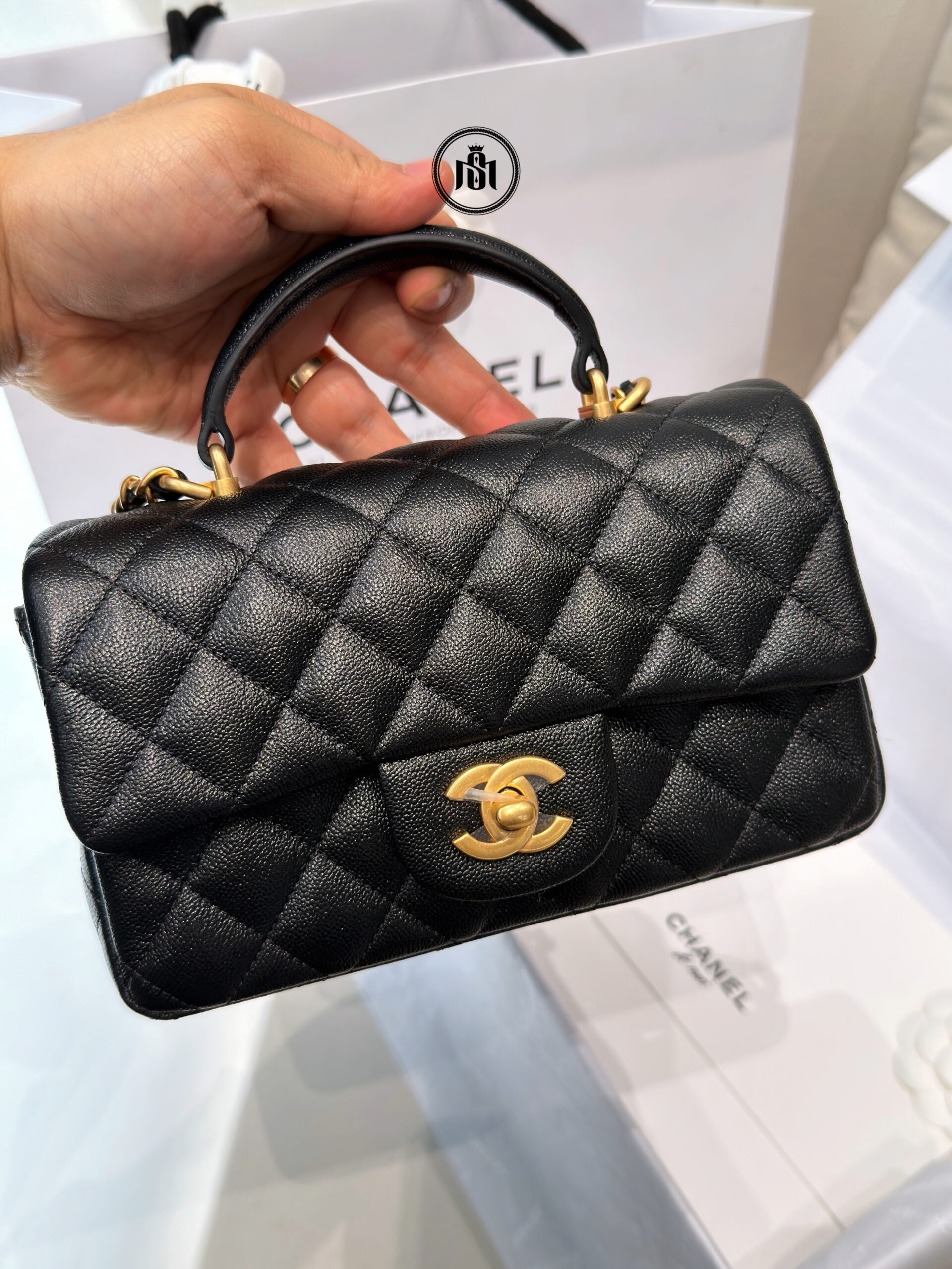 TÚI CHANEL MINI FLAP BAG TOP HANDLE IN BLACK CAVIAR 3 TÚI CHANEL MINI FLAP BAG TOP HANDLE IN BLACK CAVIAR - Ảnh 3