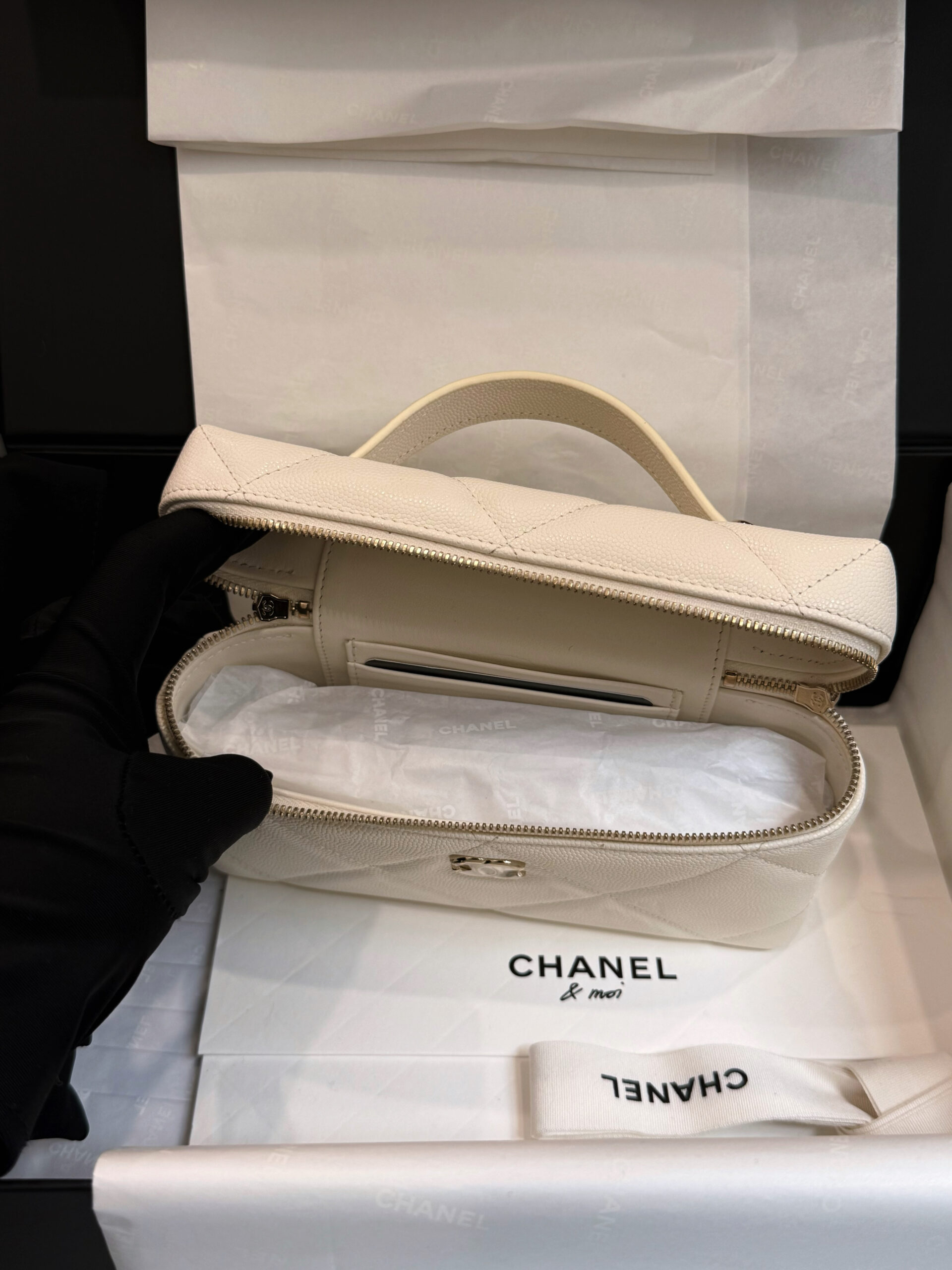 TÚI CHANEL 25K VANITY WITH CHAIN 5 TÚI CHANEL 25K VANITY WITH CHAIN - Ảnh 5
