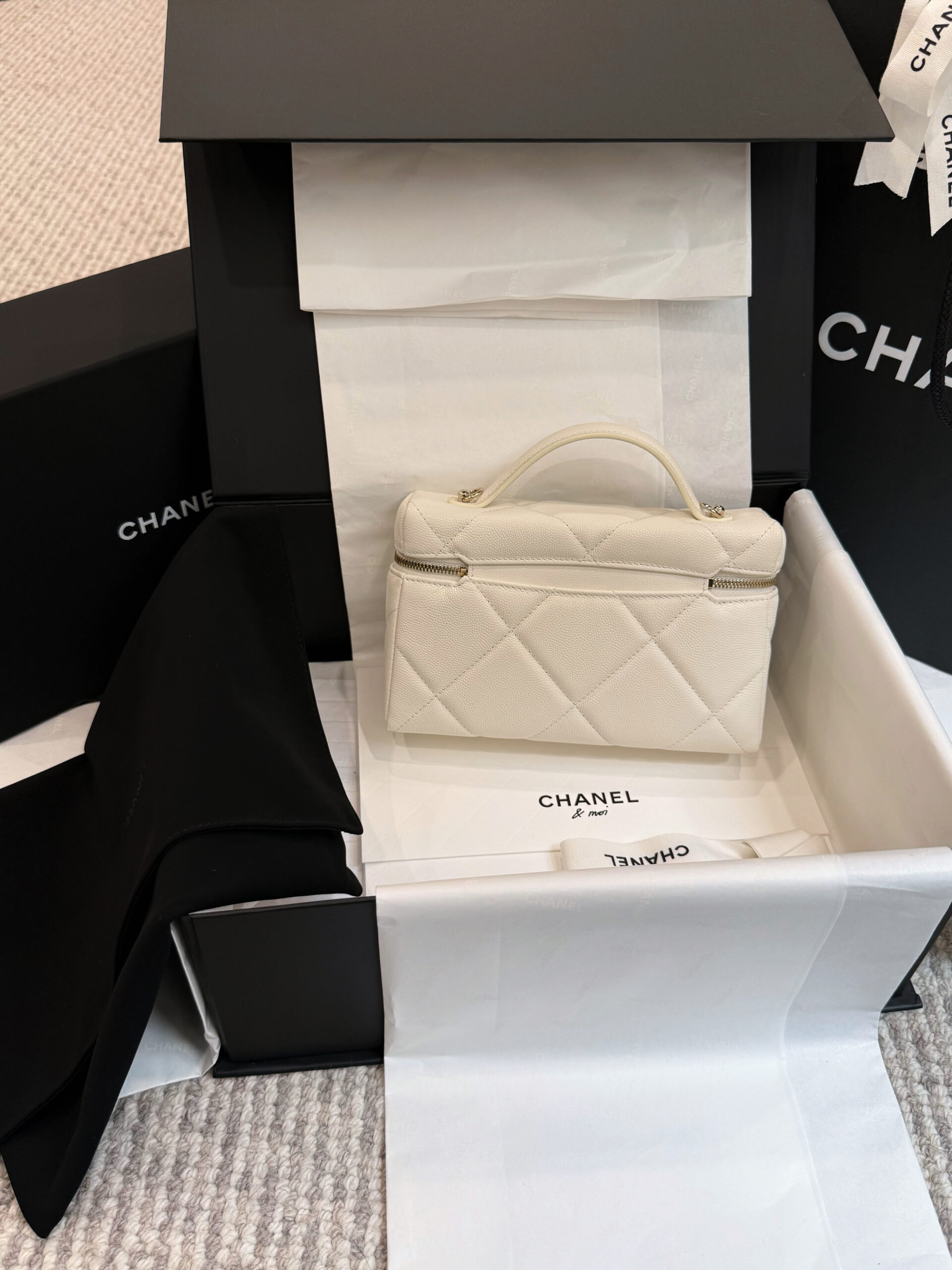 TÚI CHANEL 25K VANITY WITH CHAIN 8 TÚI CHANEL 25K VANITY WITH CHAIN - Ảnh 8