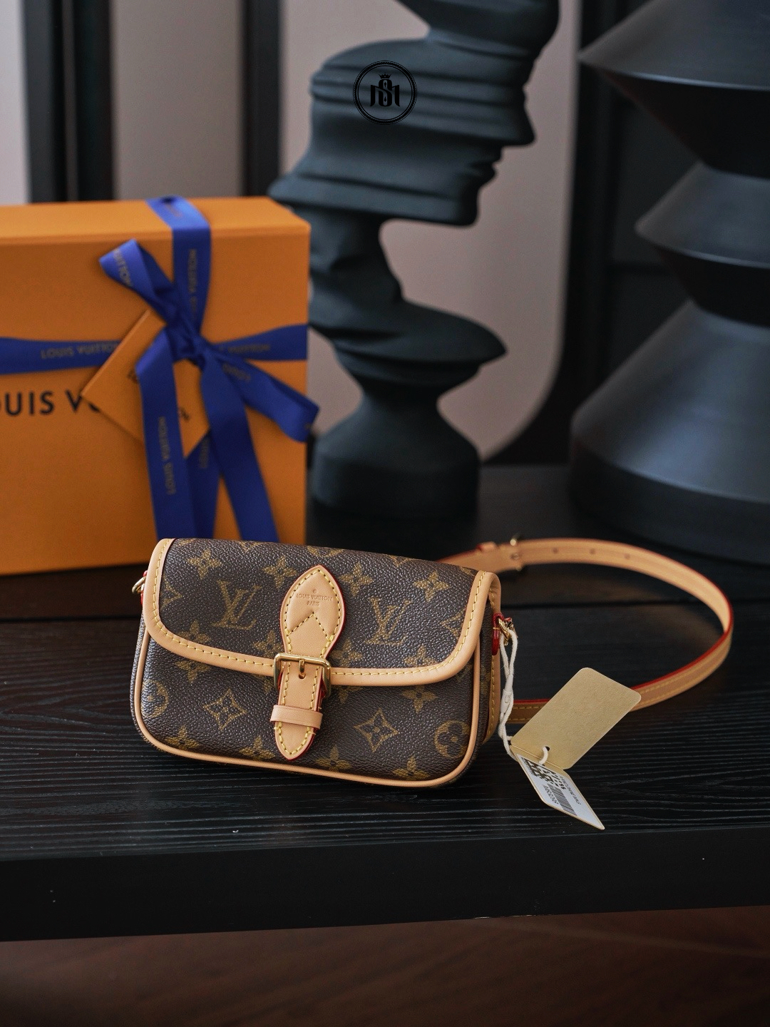 TÚI LOUIS VUITTON NANO DIANE MONOGRAM M83298 4 TÚI LOUIS VUITTON NANO DIANE MONOGRAM M83298 - Ảnh 4