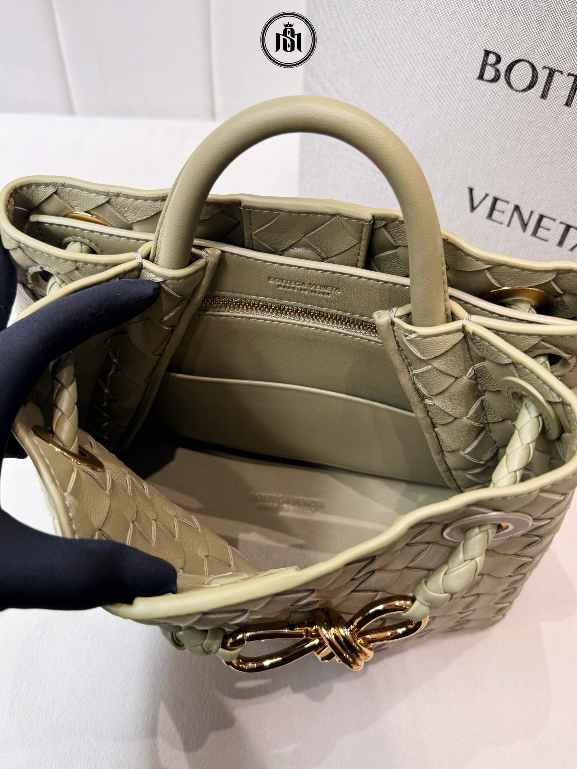 TÚI BOTTEGA VENETA SMALL ANDIAMO TRAVERTINE 8 TÚI BOTTEGA VENETA SMALL ANDIAMO TRAVERTINE - Ảnh 8