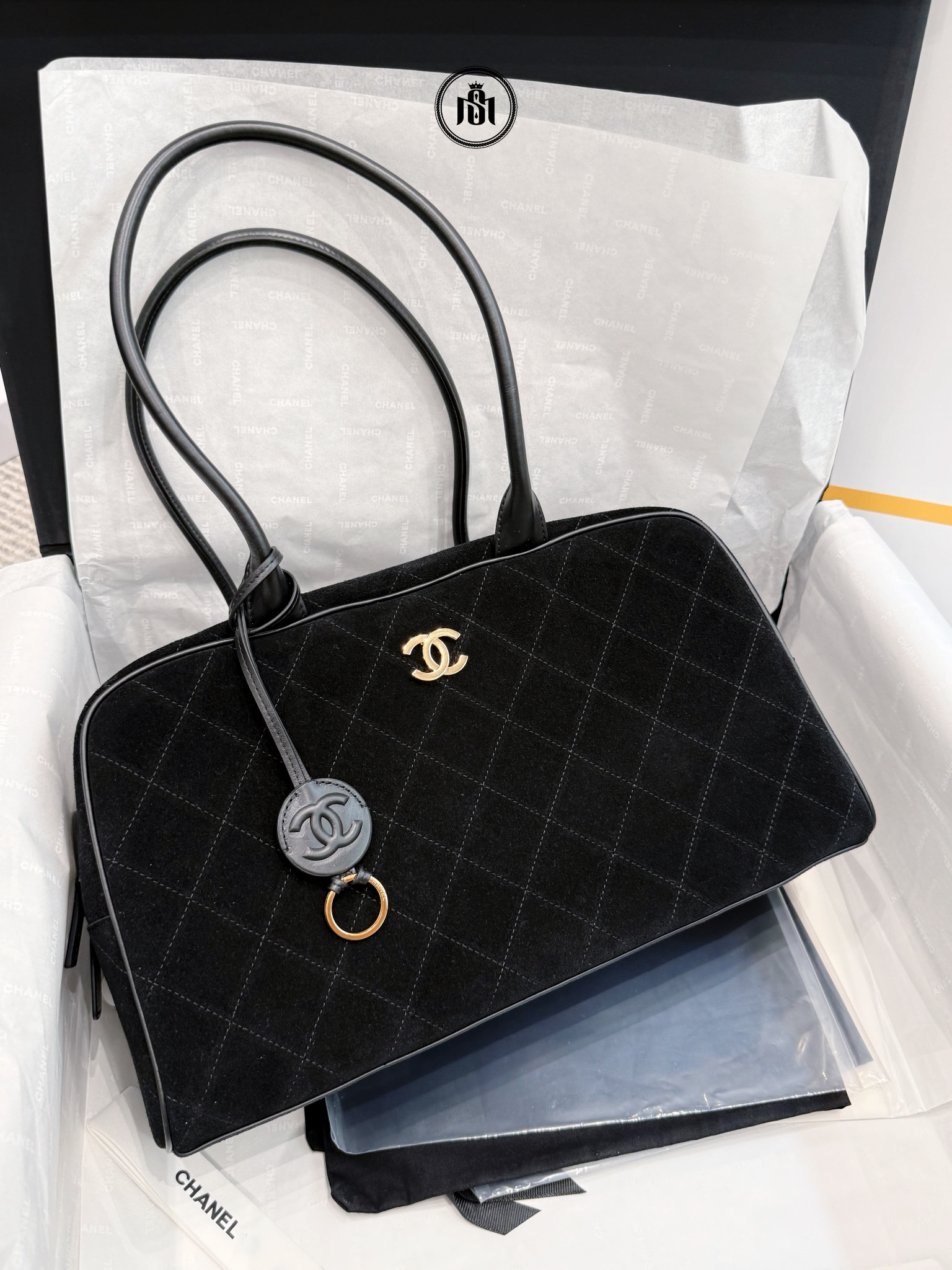 TÚI CHANEL LARGE BOWLING BAG SUDE CALFSKIN & GOLD-TONE METAL BLACK 1 TÚI CHANEL LARGE BOWLING BAG SUDE CALFSKIN & GOLD-TONE METAL BLACK