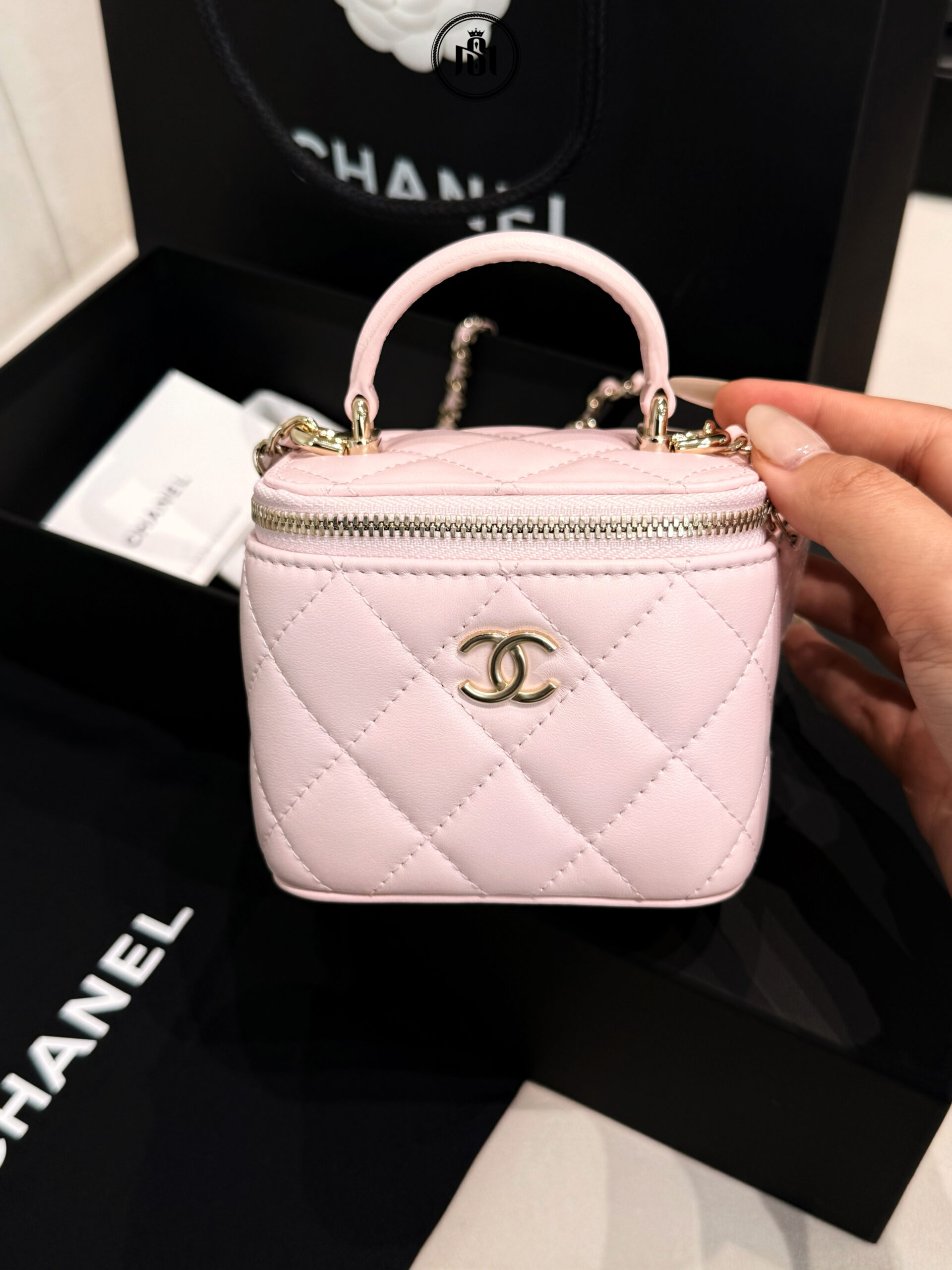 CHANEL MINI VANITY CASE TOP HANDLE WITH CHAIN LAMBSKIN GOLD-TONE METAL LIGHT PINK 1 CHANEL MINI VANITY CASE TOP HANDLE WITH CHAIN LAMBSKIN GOLD-TONE METAL LIGHT PINK