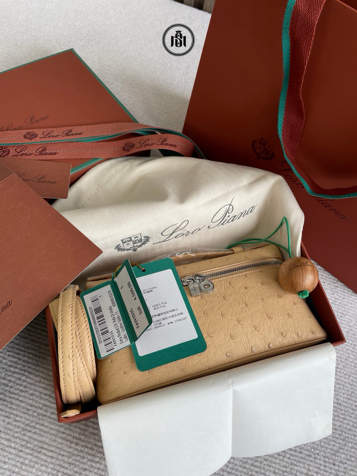 TÚI LORO PIANA EXTRA POCKET L19 OSTRICH LEATHER ORIX / ANTIQUE SILVER 1 TÚI LORO PIANA EXTRA POCKET L19 OSTRICH LEATHER ORIX / ANTIQUE SILVER