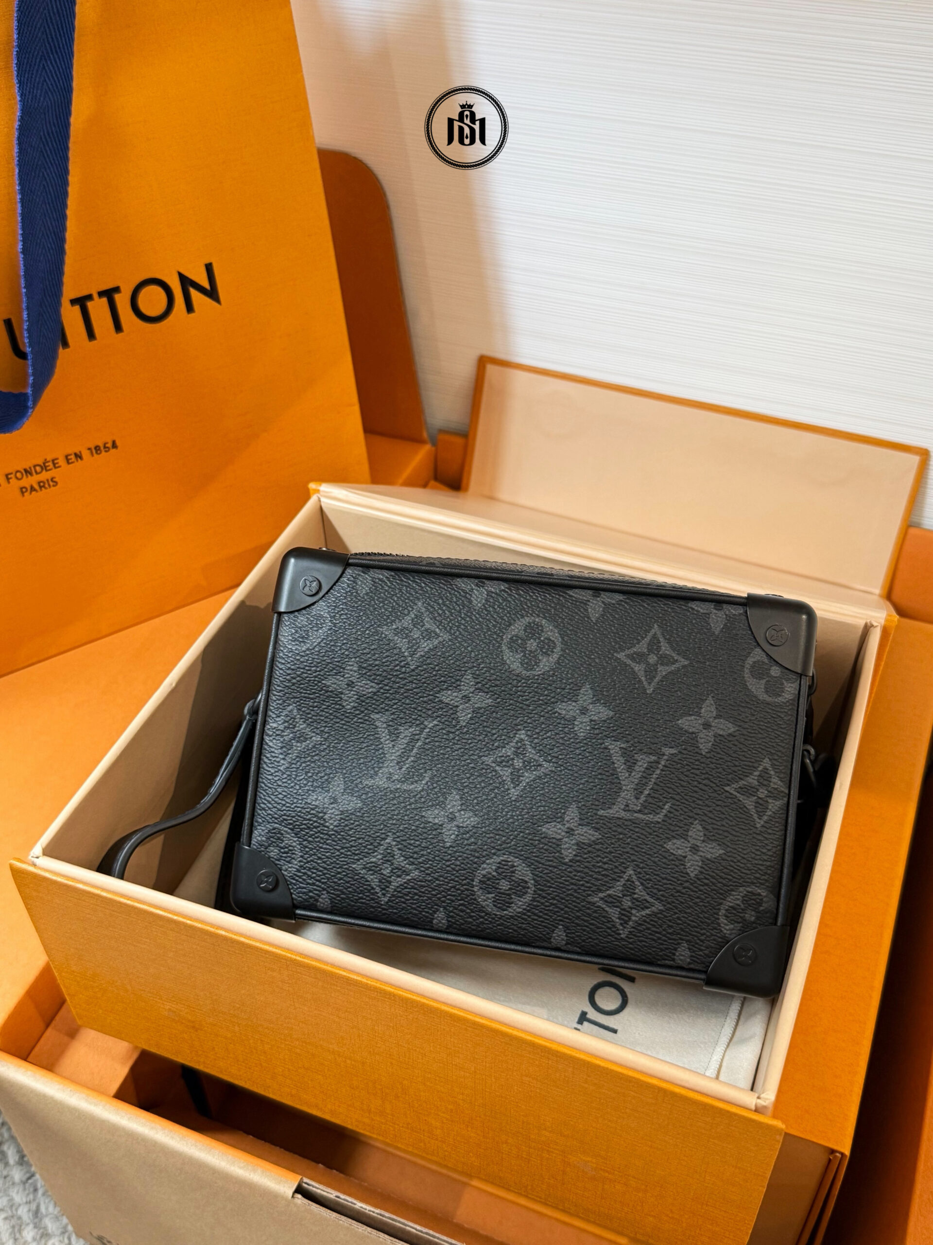 TÚI LOUIS VUITTON MINI SOFT TRUNK MONOGRAM ECLIPSE M44735 7 TÚI LOUIS VUITTON MINI SOFT TRUNK MONOGRAM ECLIPSE M44735 - Ảnh 7